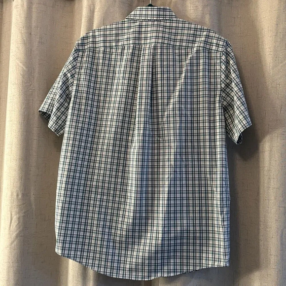 Eddie Bauer Button Down Mens Size M Blue and White Wrinkle Resistant Relaxed - Picture 4 of 6